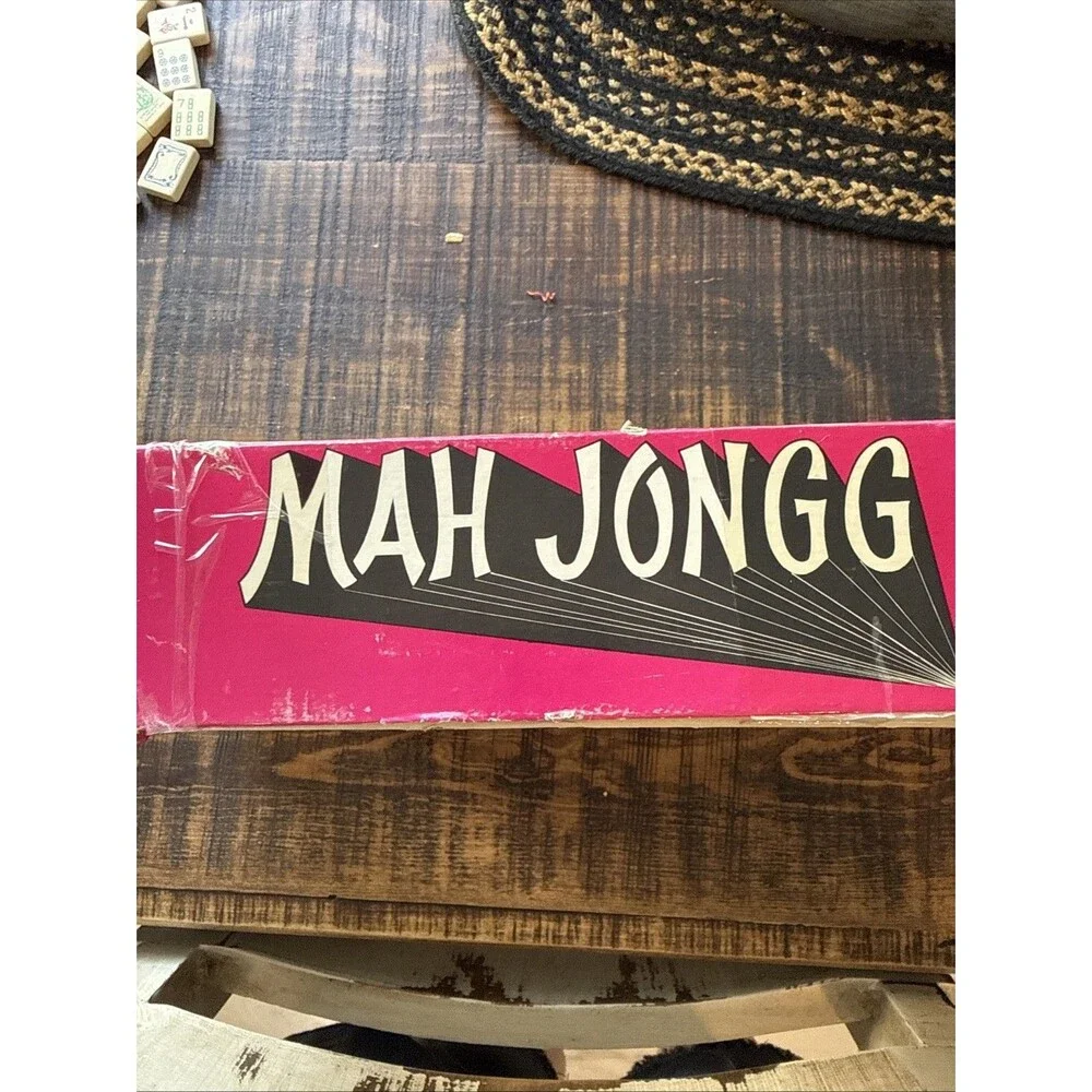 Mah Jongg Vintage Game Set, tiles, 4 Racks, Chips,  & Game Rules - 161 Tiles